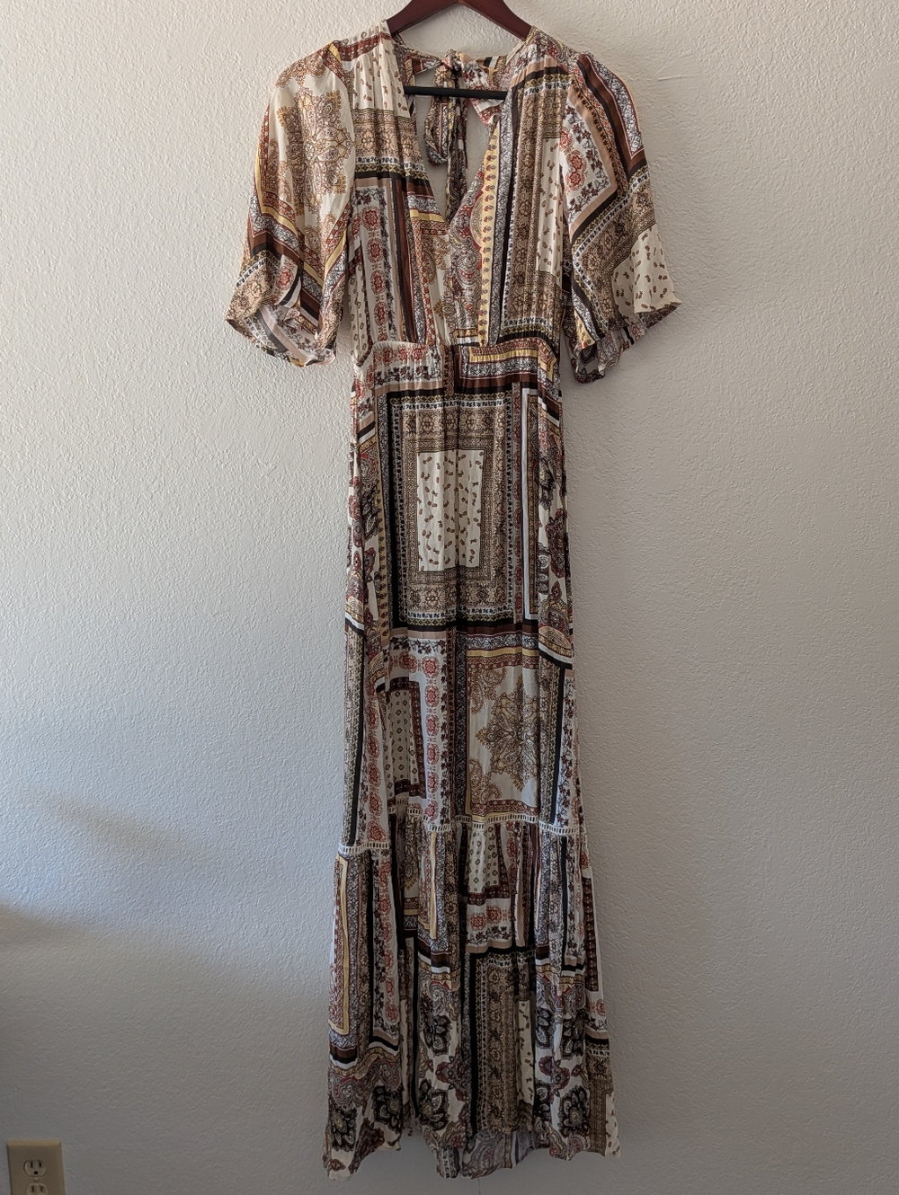 NWT Lovestitch Patchwork Paisley Print Maxi Dress Flowy Open Back Tie Size M